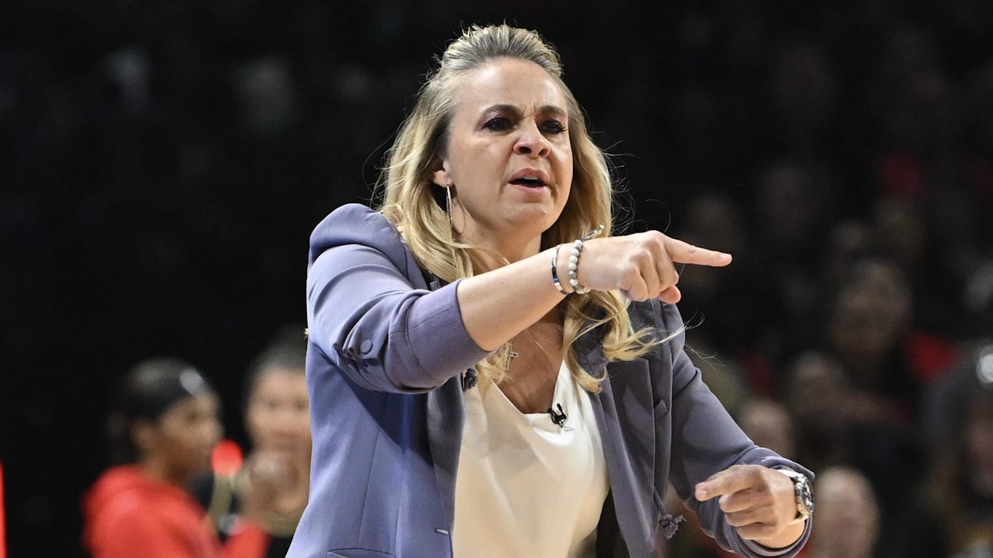 Las Vegas Aces Suffer 27-Point Loss, Coach Hammon Criticizes Effort