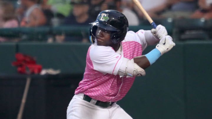 Daytona Tortugas Hector Rodriguez waits on the pitch