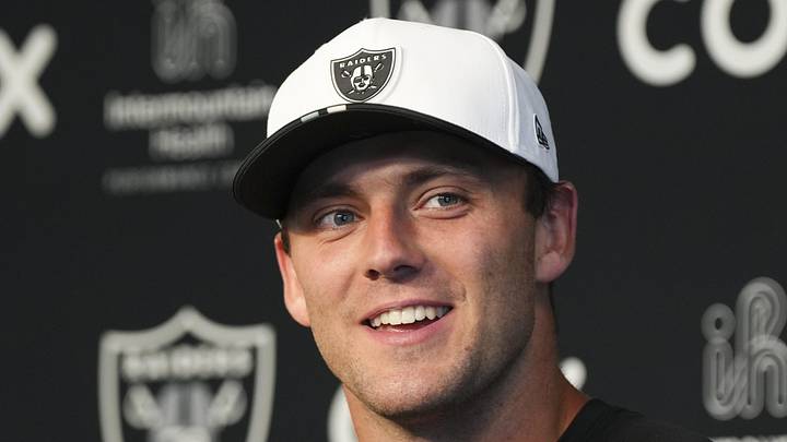 May 28, 2026; Henderson, NV, USA; Las Vegas Raiders tight end Brock Bowers (89) speaks during a news conference during organized team activities at Intermountain Health Performance Center. Mandatory Credit: Candice Ward-Imagn Images May 28, 2026; Henderson, NV, USA; Las Vegas Raiders tight end Brock Bowers (89) speaks during a news conference during organized team activities at Intermountain Health Performance Center. Mandatory Credit: Candice Ward-Imagn Images