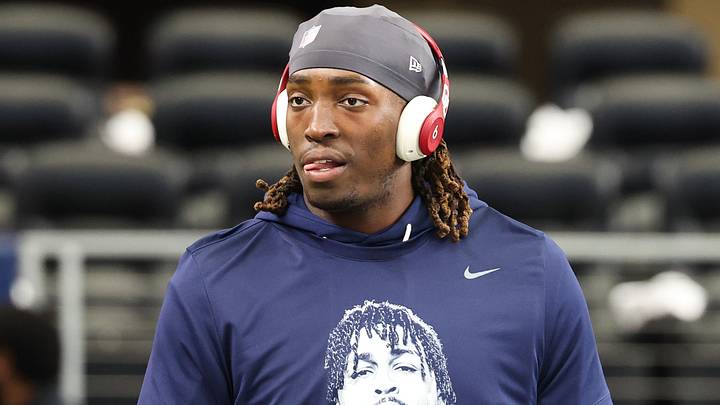 Dallas Cowboys OT Tyler Guyton wears Beats by Dre during warm ups prior to the game against the Philadelphia Eagles.
