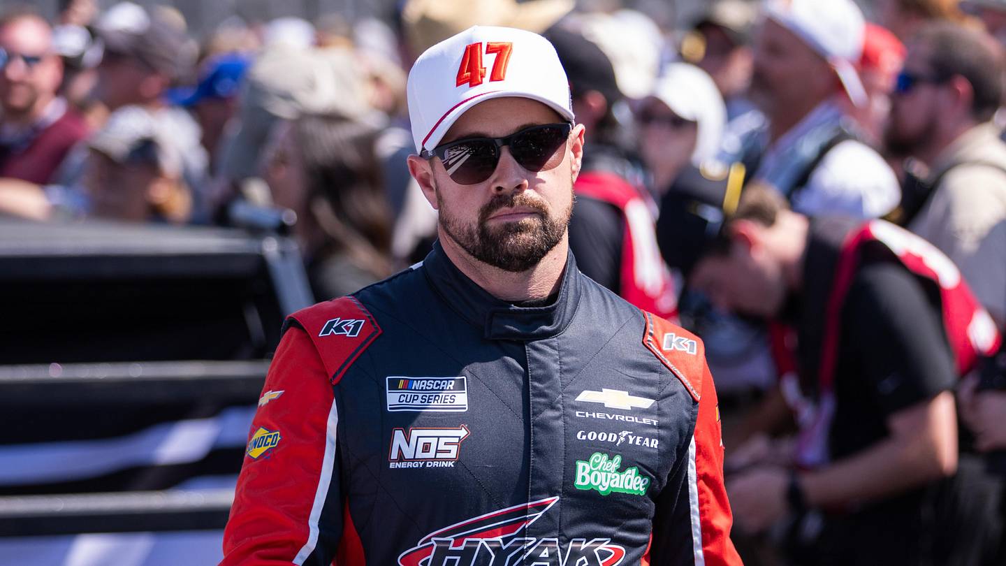 Ricky Stenhouse Jr. Lands Multi-Year Extension With Hyak Motorsports