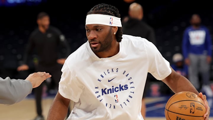 Apr 21, 2025; New York, New York, USA; New York Knicks forward Precious Achiuwa (5) warms up before game two of first round of the 2024 NBA Playoffs against the Detroit Pistons at Madison Square Garden. Mandatory Credit: Brad Penner-Imagn Images Apr 21, 2025; New York, New York, USA; New York Knicks forward Precious Achiuwa (5) warms up before game two of first round of the 2024 NBA Playoffs against the Detroit Pistons at Madison Square Garden. Mandatory Credit: Brad Penner-Imagn Images