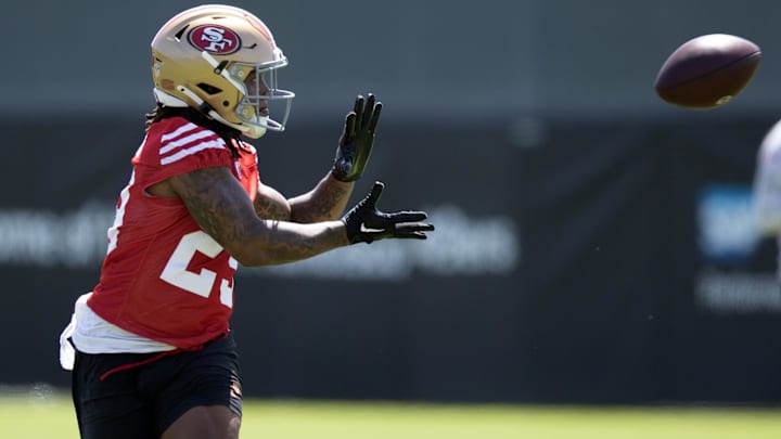 San Francisco 49ers running back Jordan James (29) catches a pass during a team OTA at Levi's Stadium.