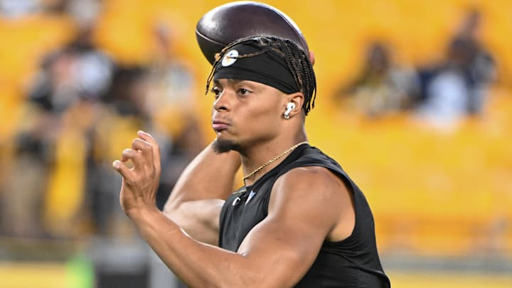 Oct 6, 2024; Pittsburgh, Pennsylvania, USA; Pittsburgh Steelers quarterback Justin Fields (2) works out before a game against the Dallas Cowboys at Acrisure Stadium. Mandatory Credit: Barry Reeger-Imagn Images Oct 6, 2024; Pittsburgh, Pennsylvania, USA; Pittsburgh Steelers quarterback Justin Fields (2) works out before a game against the Dallas Cowboys at Acrisure Stadium. Mandatory Credit: Barry Reeger-Imagn Images