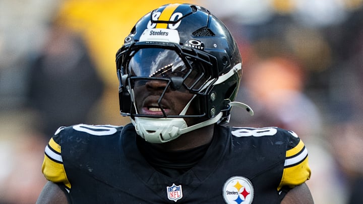 Pittsburgh Steelers tight end Darnell Washington Pittsburgh Steelers tight end Darnell Washington