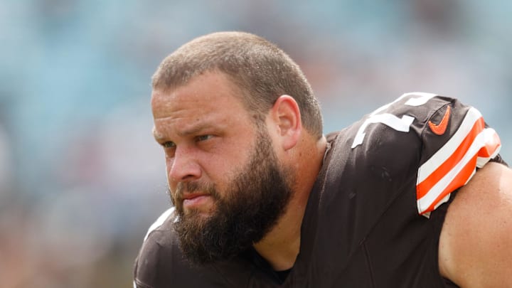Cleveland Browns guard Joel Bitonio