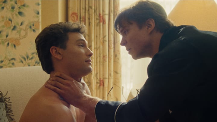 Monsters: The Lyle And Erik Menendez Story. (L to R) Cooper Koch as Erik Menendez, Nicholas Chavez as Lyle Menendez in episode 202 of Monsters: The Lyle And Erik Menendez Story. Cr. Courtesy Of Netflix © 2024