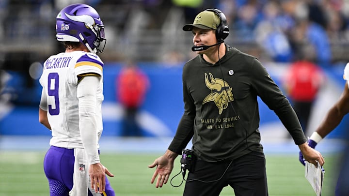 Nov 2, 2025; Detroit, Michigan, USA; Minnesota Vikings head coach Kevin O'Connell greets quarterback J.J. McCarthy (9) after throwing a touchdown pass in the first quarter at Ford Field.