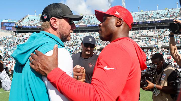 Sep 21, 2025; Jacksonville, Florida, USA; Jacksonville Jaguars head coach Liam Coen and Houston Texans head coach DeMeco Ryans shake hands after the game at EverBank Stadium. Mandatory Credit: Morgan Tencza-Imagn Images Sep 21, 2025; Jacksonville, Florida, USA; Jacksonville Jaguars head coach Liam Coen and Houston Texans head coach DeMeco Ryans shake hands after the game at EverBank Stadium. Mandatory Credit: Morgan Tencza-Imagn Images