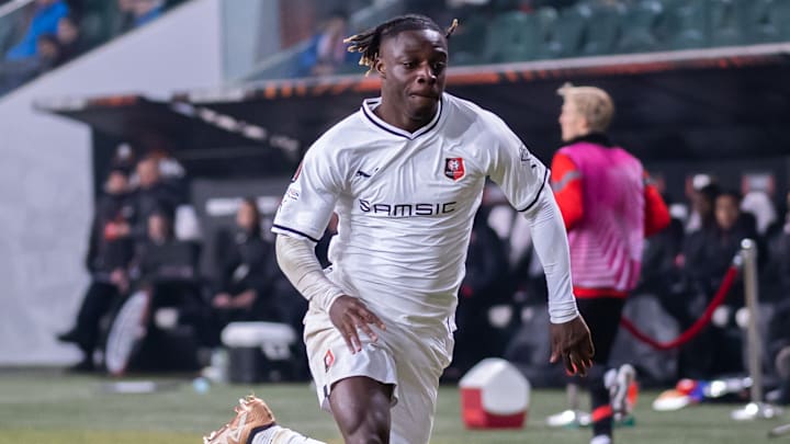 Jérémy Doku a permis à Karl Toko-Ekambi d'ouvrir le score. Jérémy Doku a permis à Karl Toko-Ekambi d'ouvrir le score.