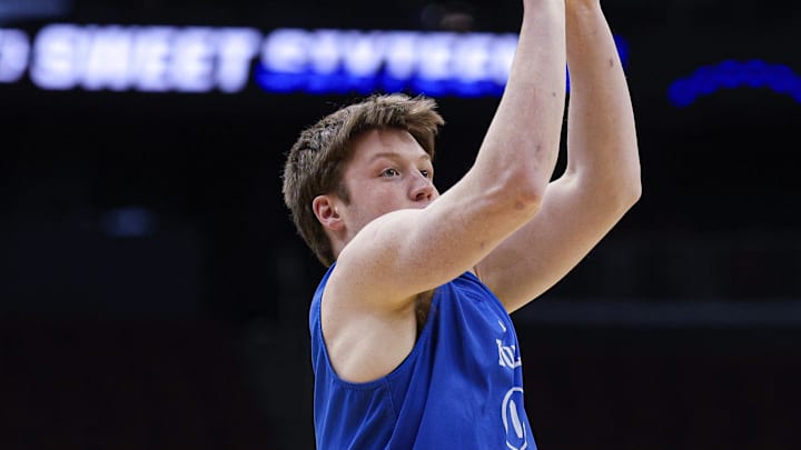 Mar 26, 2025; Newark, NJ, USA; Duke Blue Devils guard Kon Knueppel (7) during a practice session in preparation for an East Regional semifinal game against the Arizona Wildcats at Prudential Center. Mandatory Credit: Vincent Carchietta-Imagn Images Mar 26, 2025; Newark, NJ, USA; Duke Blue Devils guard Kon Knueppel (7) during a practice session in preparation for an East Regional semifinal game against the Arizona Wildcats at Prudential Center. Mandatory Credit: Vincent Carchietta-Imagn Images