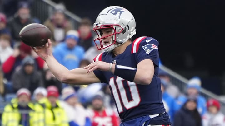 Dec 28, 2024; Foxborough, Massachusetts, USA; New England Patriots quarterack Drake Maye (10) throws the ball against the Los Angeles Chargers during the first half at Gillette Stadium. Mandatory Credit: Gregory Fisher-Imagn Images Dec 28, 2024; Foxborough, Massachusetts, USA; New England Patriots quarterack Drake Maye (10) throws the ball against the Los Angeles Chargers during the first half at Gillette Stadium. Mandatory Credit: Gregory Fisher-Imagn Images
