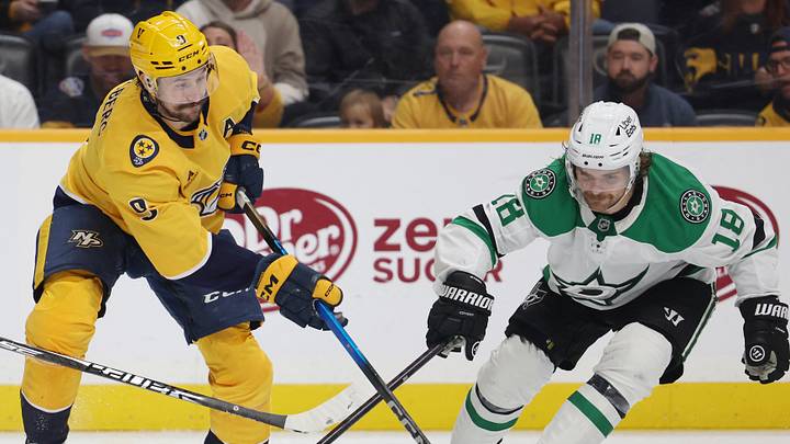 Nov 8, 2025; Nashville, Tennessee, USA; Nashville Predators left wing Filip Forsberg (9) moves the puck as Dallas Stars center Sam Steel (18) defends during the third period at Bridgestone Arena. Mandatory Credit: Alan Poizner-Imagn Images Nov 8, 2025; Nashville, Tennessee, USA; Nashville Predators left wing Filip Forsberg (9) moves the puck as Dallas Stars center Sam Steel (18) defends during the third period at Bridgestone Arena. Mandatory Credit: Alan Poizner-Imagn Images