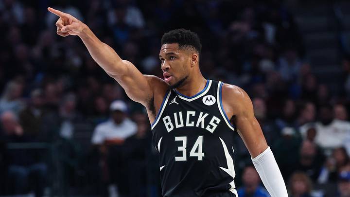 Nov 10, 2025; Dallas, Texas, USA; Milwaukee Bucks forward Giannis Antetokounmpo (34) reacts against the Dallas Mavericks during the first quarter at American Airlines Center. Mandatory Credit: Kevin Jairaj-Imagn Images Nov 10, 2025; Dallas, Texas, USA; Milwaukee Bucks forward Giannis Antetokounmpo (34) reacts against the Dallas Mavericks during the first quarter at American Airlines Center. Mandatory Credit: Kevin Jairaj-Imagn Images