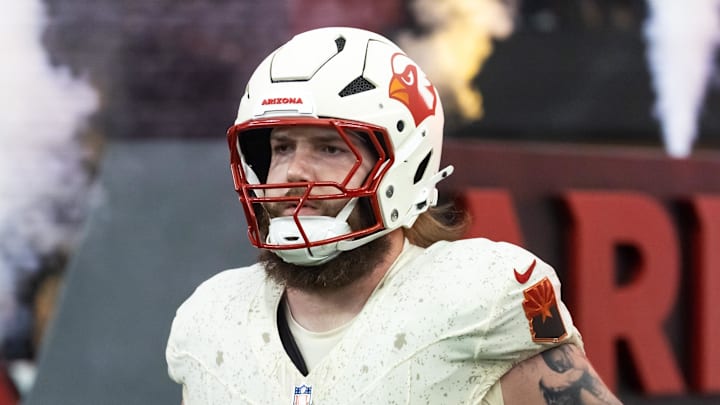 Sep 25, 2025; Glendale, Arizona, USA; Arizona Cardinals offensive lineman Jonah Williams (73) against the Seattle Seahawks at State Farm Stadium. Mandatory Credit: Mark J. Rebilas-Imagn Images