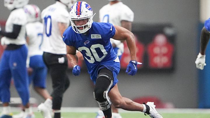 Buffalo Bills safety Wande Owens trains during Buffalo Bills Minicamp. Buffalo Bills safety Wande Owens trains during Buffalo Bills Minicamp.