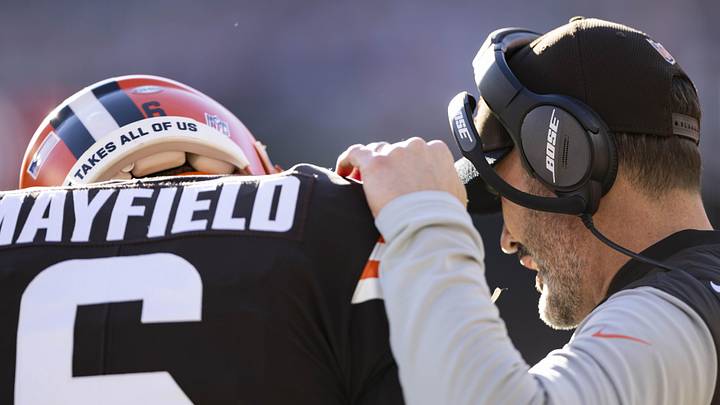 Former Cleveland Browns head coach Kevin Stefanski, right, with Baker Mayfield 