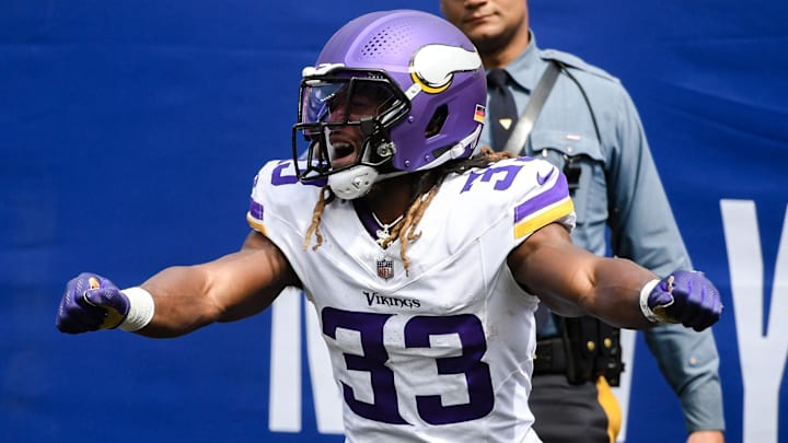 Jones will face his former team at Lambeau Field on Sunday in an NFC North showdown for first place in the division. 