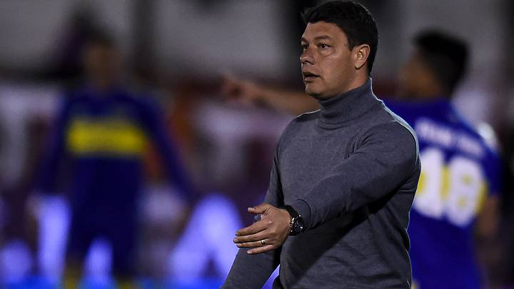 Sebastián Battaglia simplemente haría un retoque en el mediocampo.