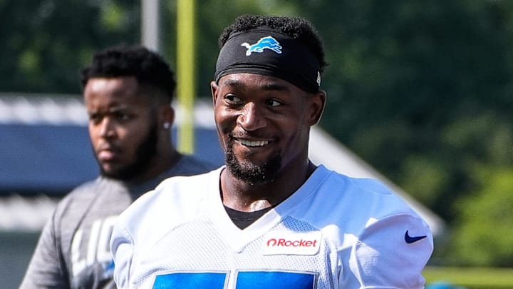 Detroit Lions linebacker Derrick Barnes (55). Detroit Lions linebacker Derrick Barnes (55).