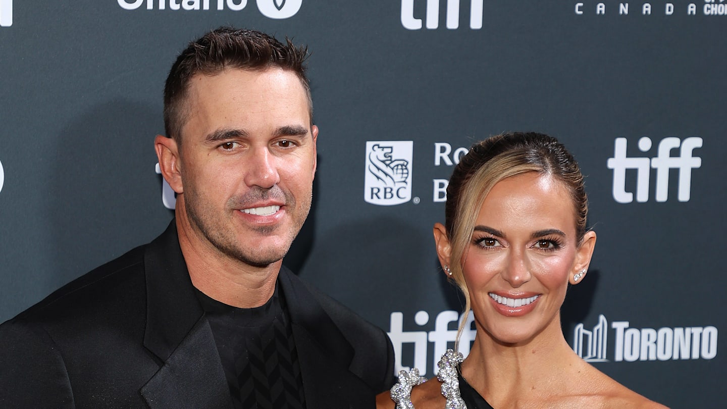 Brooks Koepka’s Wife Jena Sims Steals Show at Masters With Ab-Revealing Outfit