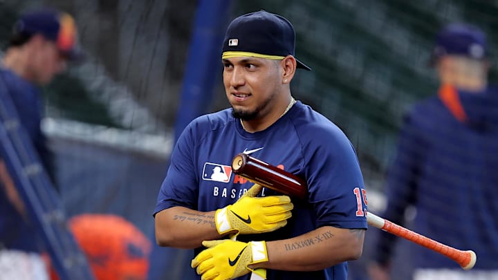Sep 19, 2025; Houston, Texas, USA; Houston Astros designated hitter Isaac Paredes (15) prior to the game against the Seattle Mariners at Daikin Park. Mandatory Credit: Erik Williams-Imagn Images Sep 19, 2025; Houston, Texas, USA; Houston Astros designated hitter Isaac Paredes (15) prior to the game against the Seattle Mariners at Daikin Park. Mandatory Credit: Erik Williams-Imagn Images