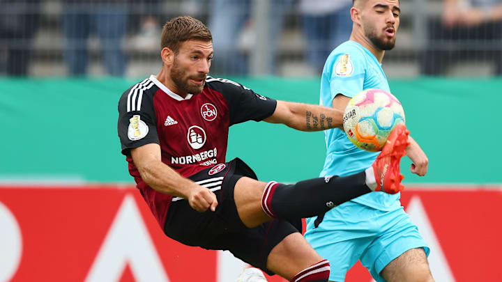 Enrico Valentini kommt aus der Jugend des 1. FC Nürnberg. Enrico Valentini kommt aus der Jugend des 1. FC Nürnberg.