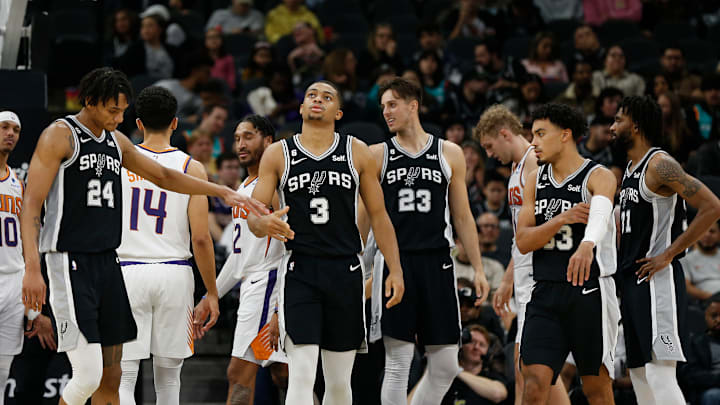 Phoenix Suns v San Antonio Spurs