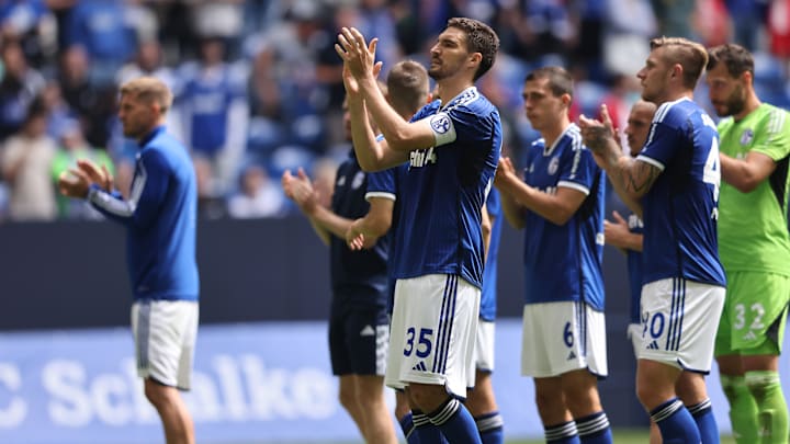 FC Schalke 04 v FC Twente