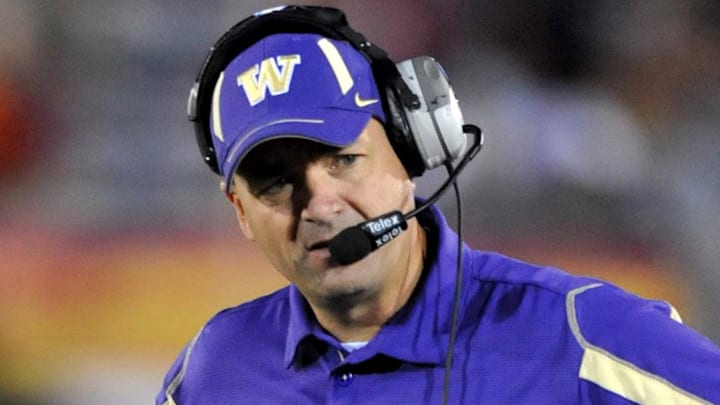 New Notre Dame football OC Mike Denbrock looks on at Washington
