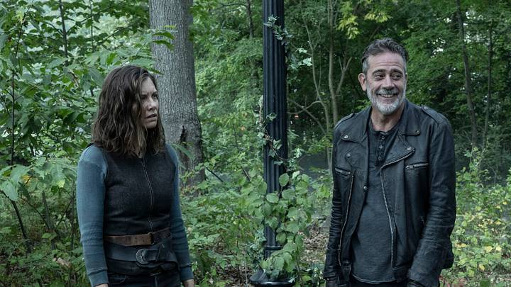 Lauren Cohan as Maggie, Jeffrey Dean Morgan as Negan in The Walking Dead: Dead City Season 3, Episode 1 - Photo Credit: Robert Clark/AMC