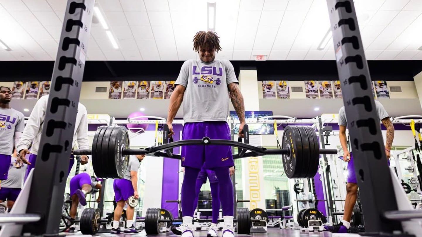 LSU Football True Freshman Wide Receiver Turning Heads Amid Strong Spring Camp