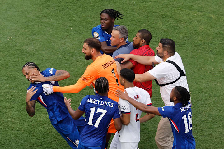 โชอาว เปโดร, จานลุยจี ดอนนารุมมา, ลุยส์ เอนริเก้