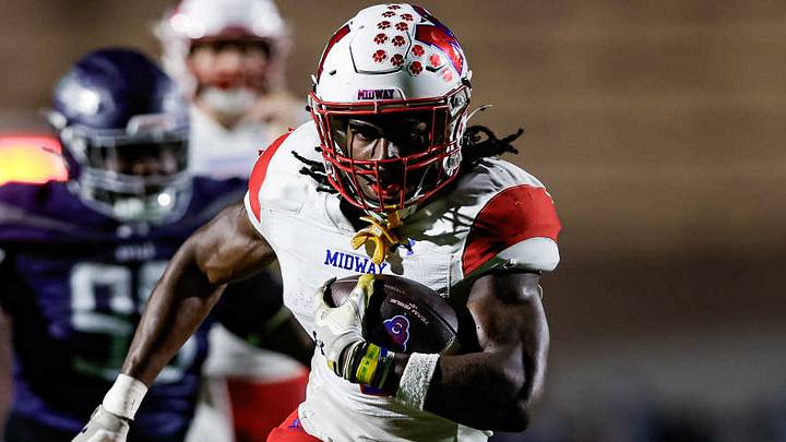 Waco Midway running back Lathan Whisenton surpassed 4,000 yards rushing in his career last Friday.