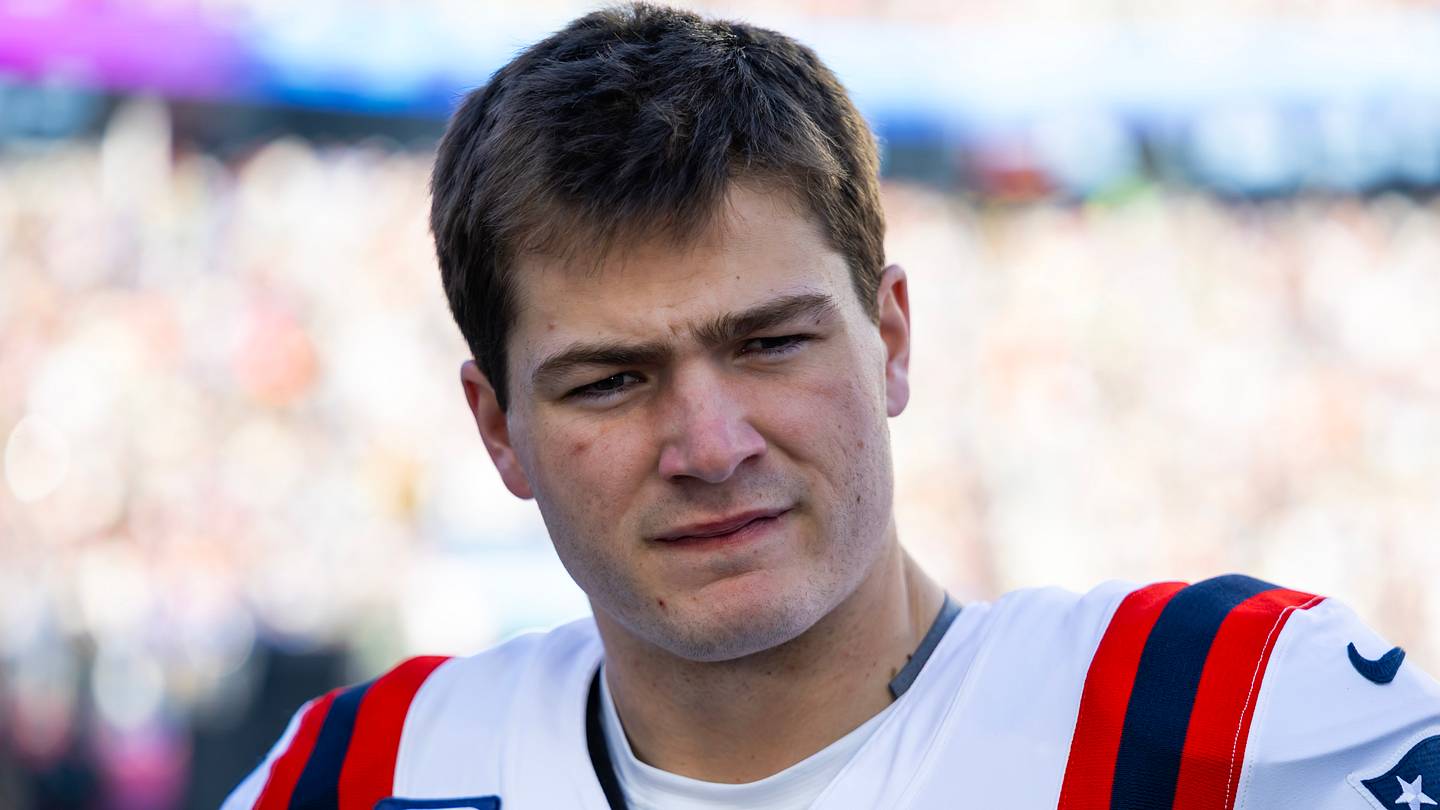 Analyst warns Patriots have a problem that could hold Drake Maye back this year