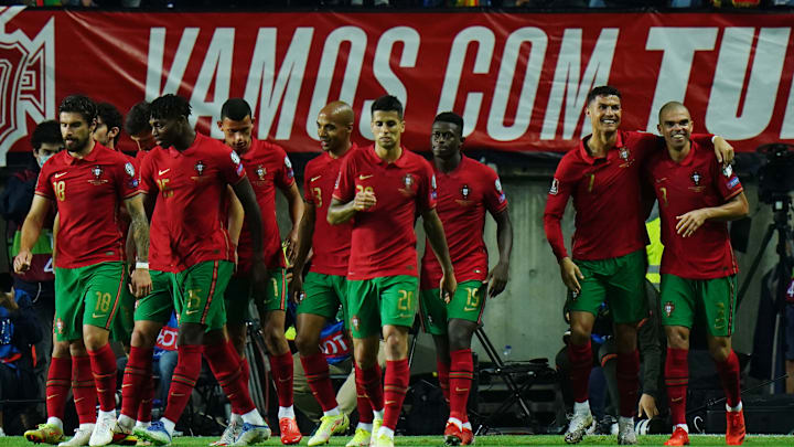 O técnico Fernando Santos apostou na renovação da Seleção Portuguesa