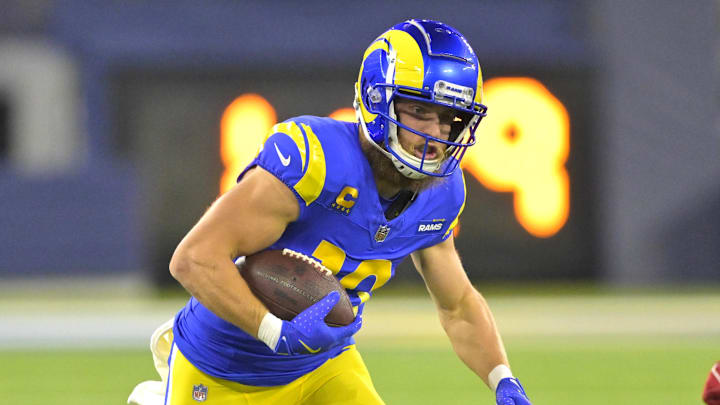 Dec 28, 2024; Inglewood, California, USA; Los Angeles Rams wide receiver Cooper Kupp (10) gains 10 yards on a pass play before he is stopped by Arizona Cardinals cornerback Sean Murphy-Bunting (23) in the first half at SoFi Stadium. Mandatory Credit: Jayne Kamin-Oncea-Imagn Images Dec 28, 2024; Inglewood, California, USA; Los Angeles Rams wide receiver Cooper Kupp (10) gains 10 yards on a pass play before he is stopped by Arizona Cardinals cornerback Sean Murphy-Bunting (23) in the first half at SoFi Stadium. Mandatory Credit: Jayne Kamin-Oncea-Imagn Images
