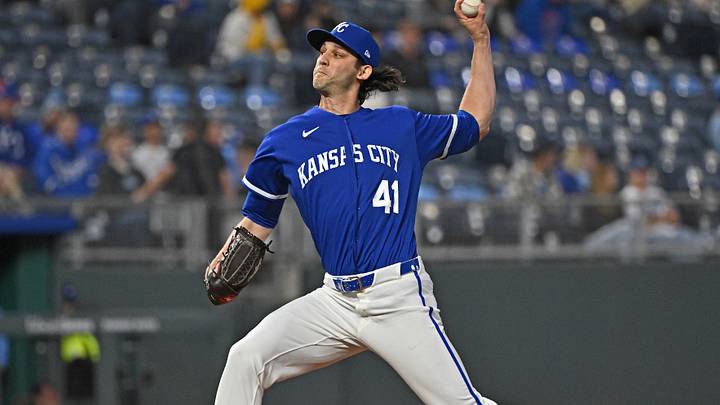 May 5, 2026; Kansas City, Missouri, USA; Kansas City Royals relief pitcher Daniel Lynch IV (41) throws a pitch in the eighth inning against the Cleveland Guardians at Kauffman Stadium. Mandatory Credit: Peter Aiken-Imagn Images