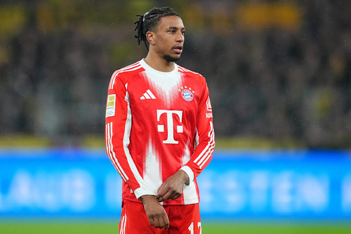 ไมเคิล โอลิเซ่ ไมเคิล โอลิเซ่