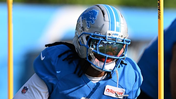 Detroit Lions running back Jahmyr Gibbs (0) runs agility drills during training camp at team's Performance Center