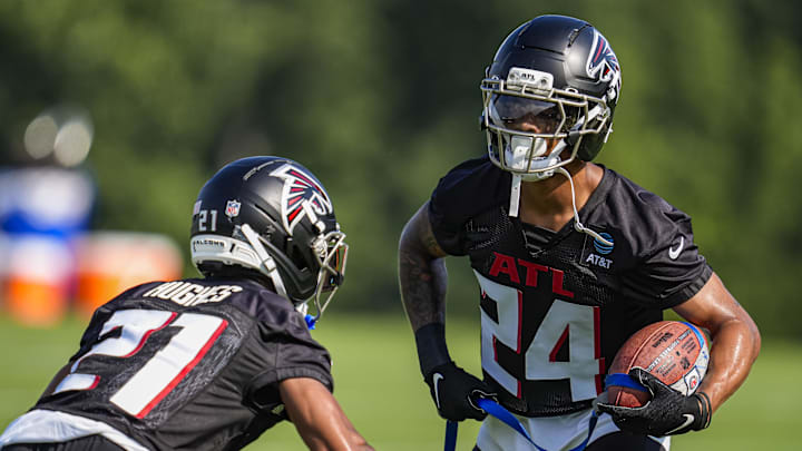 Atlanta Falcons cornerbacks Mike Hughes (21) and A.J. Terrell Atlanta Falcons cornerbacks Mike Hughes (21) and A.J. Terrell