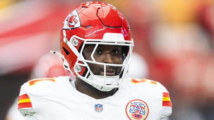  Kansas City Chiefs defensive end Felix Anudike-Uzomah (91) against the Arizona Cardinals during a preseason NFL game at State Farm Stadium.