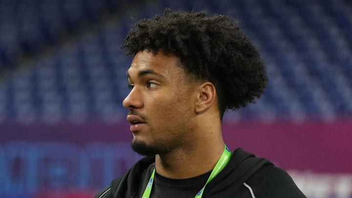 Oregon tight end Kenyon Sadiq