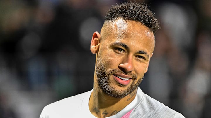 Neymar répond aux haters