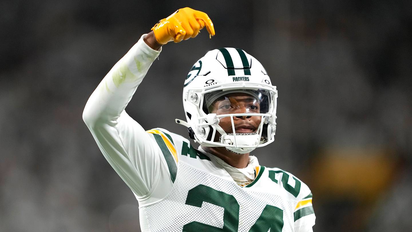 Packers' Defense Dominates as Nixon Shines Against Washington