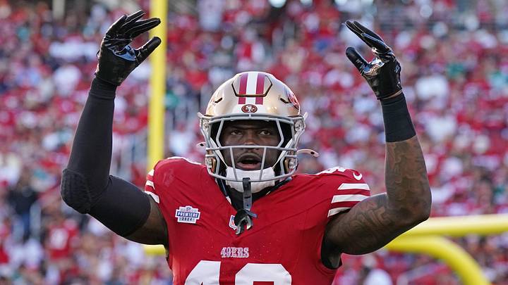 San Francisco 49ers linebacker Tatum Bethune (48) San Francisco 49ers linebacker Tatum Bethune (48)