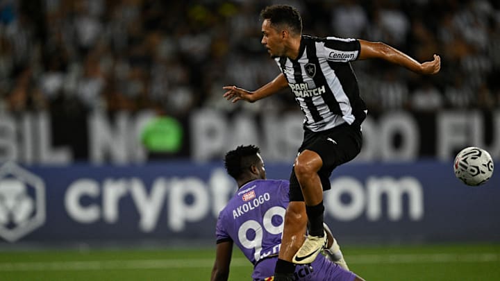 Eduardo tem a função de armar as jogadas ofensivas da equipe