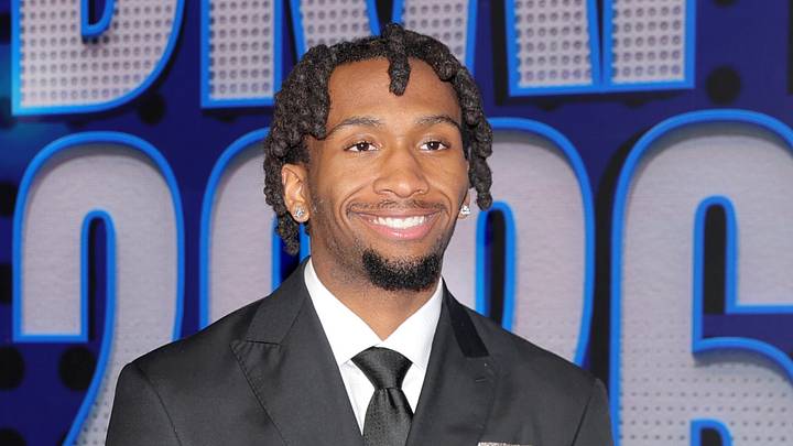 Jun 23, 2026; New York, NY, USA; Draft prospect Darryn Peterson poses for photos on the red carpet before the 2026 NBA draft at Barclays Center. Mandatory Credit: Brad Penner-Imagn Images Jun 23, 2026; New York, NY, USA; Draft prospect Darryn Peterson poses for photos on the red carpet before the 2026 NBA draft at Barclays Center. Mandatory Credit: Brad Penner-Imagn Images