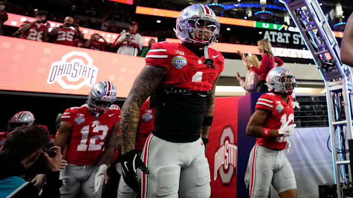 Ohio State Buckeyes receiver Brandon Inniss is fending off Kyle Parker and Devin McCuin early in spring practice