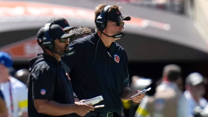 Cincinnati Bengals defensive coordinator Al Golden looks on from the sideline in the second quarter of the NFL Week 1 game between the Cleveland Browns and the Cincinnati Bengals at Huntington Bank Field in Cleveland on Sunday, Sept. 7, 2025.